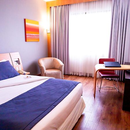 Novotel Porto Alegre Tres Figueiras Luaran gambar
