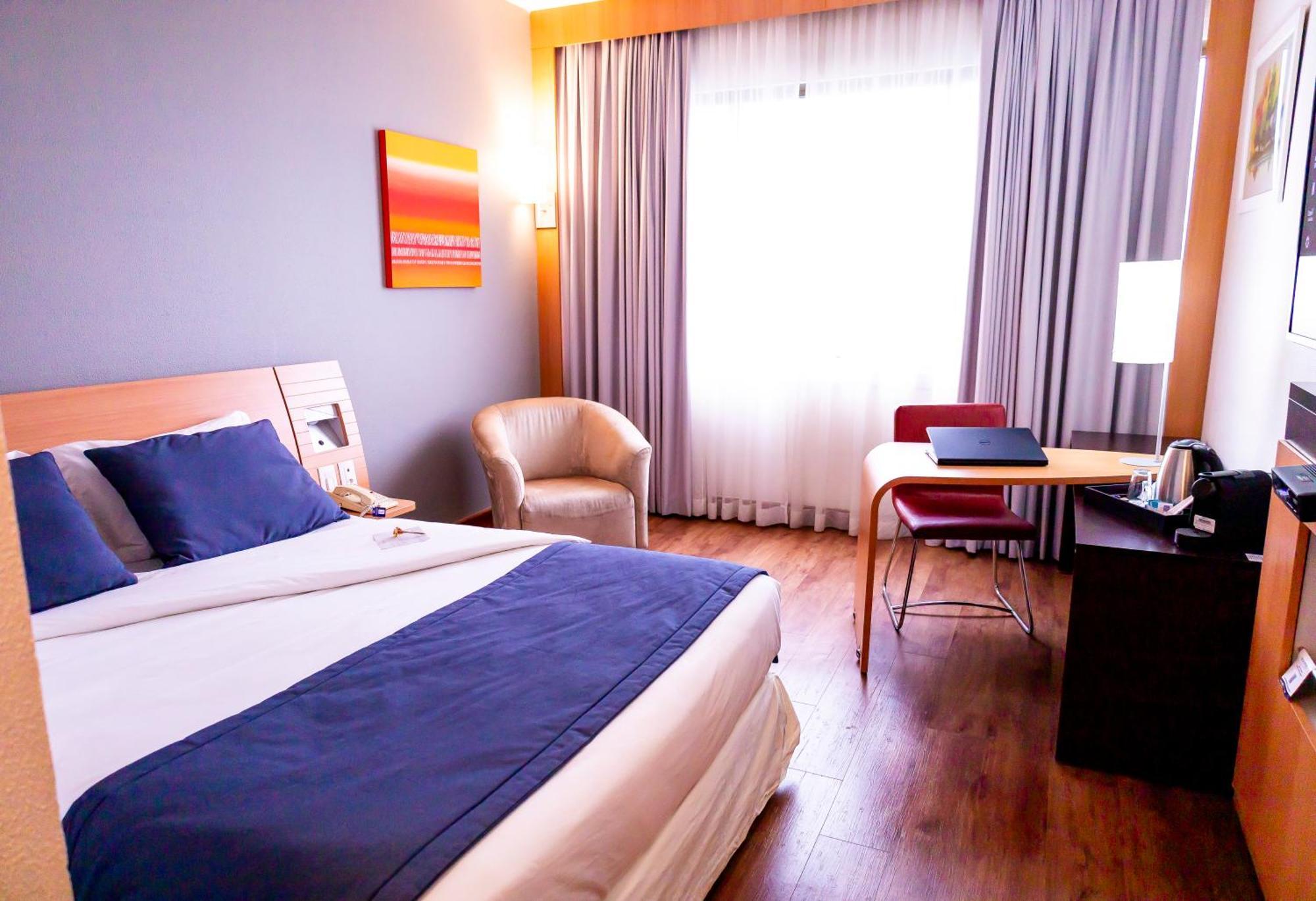 Novotel Porto Alegre Tres Figueiras Luaran gambar